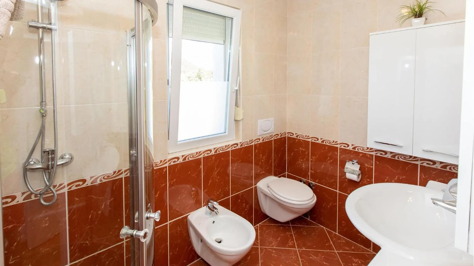 Stunning Home In Crikvenica With Wifi 0*,