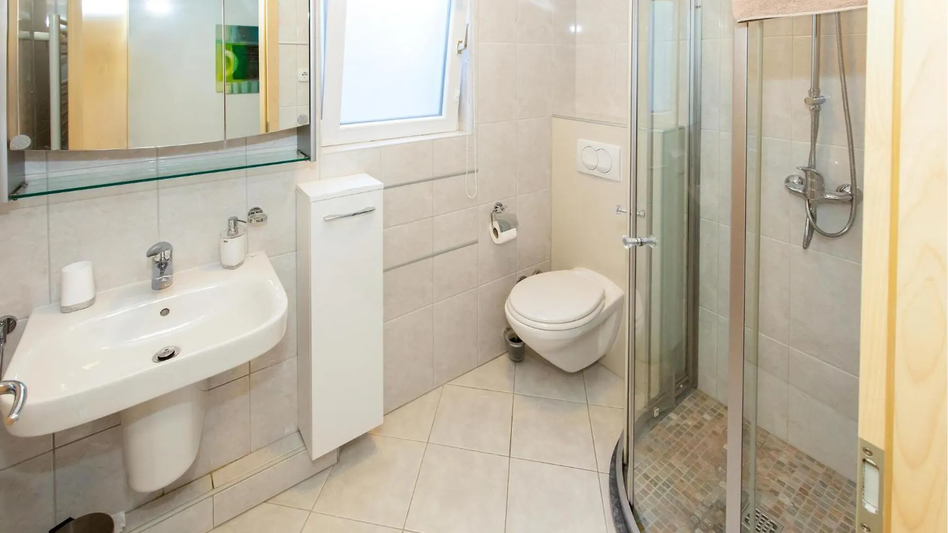 Stunning Home In Crikvenica With Wifi Holiday home